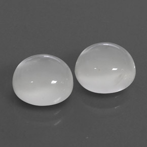 4.16 ct White Moonstone Stone, Natural Moonstone in Round Cabochon Shape for Sale