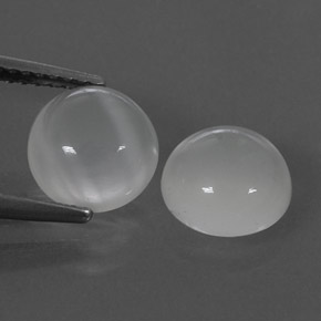 3.57 ct White Moonstone Gemstone, Moonstone Gem in Round Cabochon Shape for Sale.