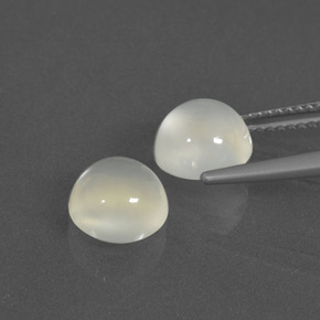 Moonstone Gemstones in 8 mm (calibrated) Size for Sale, Moonstone Stones in Warm White Color