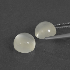 Moonstone Gemstones in 8 mm (calibrated) Size for Sale, Moonstone Stones in Warm White Color