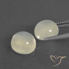 Moonstone Gemstones in 9 mm (calibrated) Size for Sale, Moonstone Stones in Warm White Color