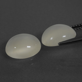Moonstone Gemstones in 11 x 9 mm (calibrated) Size for Sale, Moonstone Stones in Warm White Color
