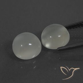 Moonstone Gemstones in 8 mm (calibrated) Size for Sale, Moonstone Stones in Warm White Color