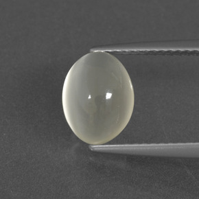 2.7ct Oval Cabochon Cream Moonstone Gem for sale 2.7ct Oval Cabochon Cream Moonstone Gem (ID: 400312)