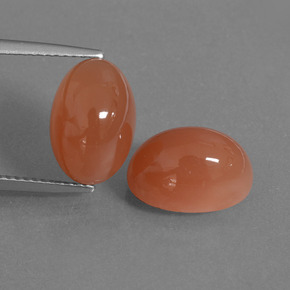 Medium Orange Moonstone Gem - 4.7ct Oval Cabochon (ID: 403411)