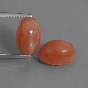 4.3ct Oval Cabochon Peach Orange Moonstone Gem for sale 4.3ct Oval Cabochon Peach Orange Moonstone Gem (ID: 403412)