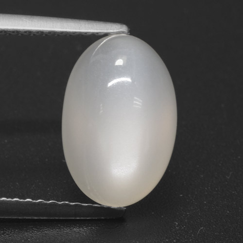 Off White Moonstone Gem - 4.2ct Oval Cabochon (ID: 460478)