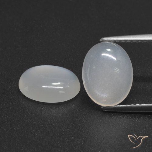 4.18 ct White Moonstone, 9.9 x 7.9 mm Oval Cut From India, Photo A