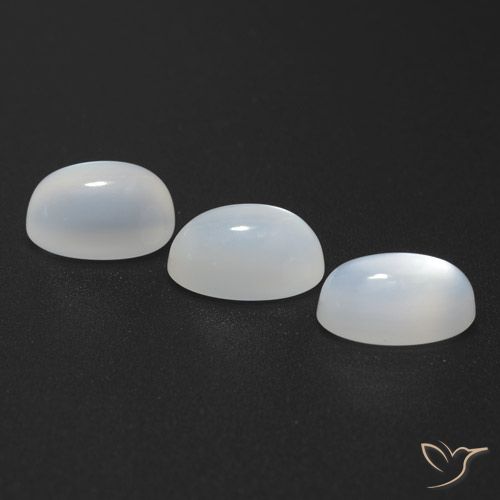 Pietra di luna bianca da 5,51 ct, taglio ovale da 9,1 x 5,8 mm proveniente dall'India, Photo A