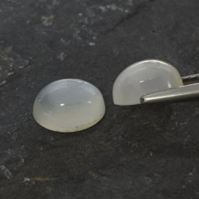 Moonstone Gemstones in 8 x 6 mm (calibrated) Size for Sale, Moonstone Stones in Warm White Color