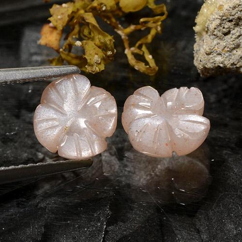 Very Light Brown Moonstone Gem - 1.4ct Carved Flower (ID: 485193)