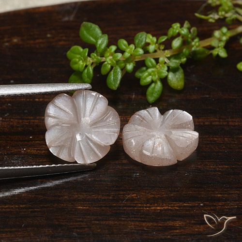 5.53ctw Natural Light Caramel Brown Moonstone, Flower Cut, Translucent