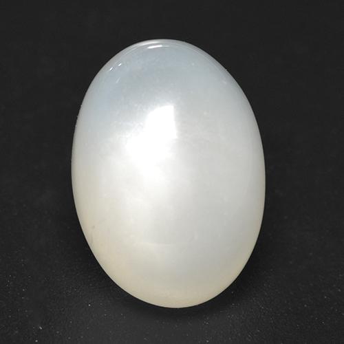 Off White Moonstone Gem - 4.6ct Oval Cabochon (ID: 526375)