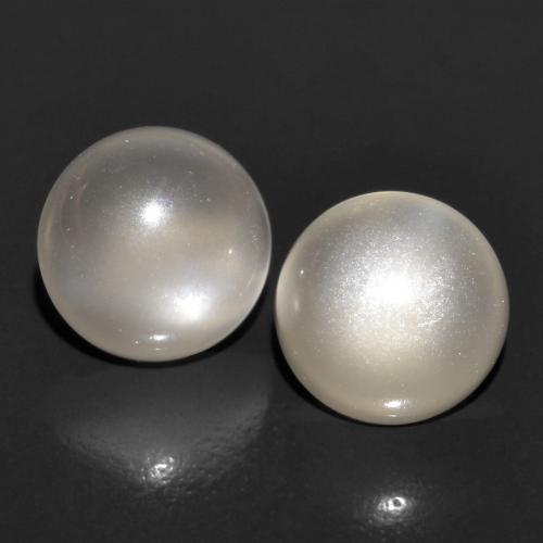 Very Light Grey Moonstone Gem - 0.5ct Round Cabochon (ID: 585495)
