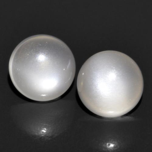 Very Light Grey Moonstone Gem - 0.5ct Round Cabochon (ID: 585500)