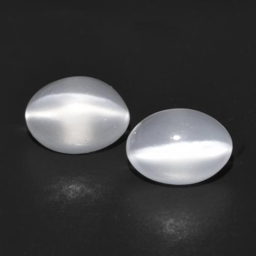 White Moonstone Gem - 0.9ct Oval Cabochon (ID: 589304)