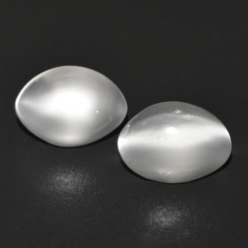 White Moonstone Gem - 0.9ct Oval Cabochon (ID: 589806)