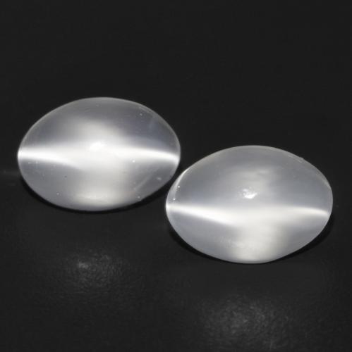 White Moonstone Gem - 0.8ct Oval Cabochon (ID: 589814)