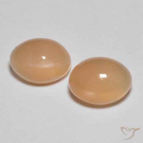 2.86ctw Natural Medium Light-Orange Moonstone, Oval, Translucent