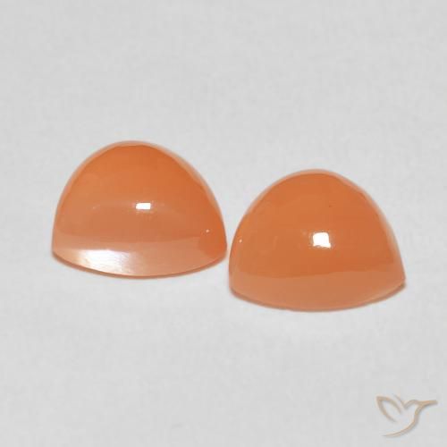 Moonstone Gemstones in 8 x 8 mm (calibrated) Size for Sale, Moonstone Stones in Light Orange Color