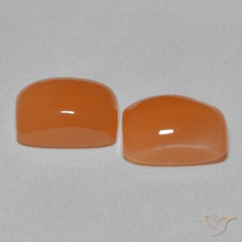 Moonstone Gemstones in 9 x 7 mm (calibrated) Size for Sale, Moonstone Stones in Warm Apricot Orange Color