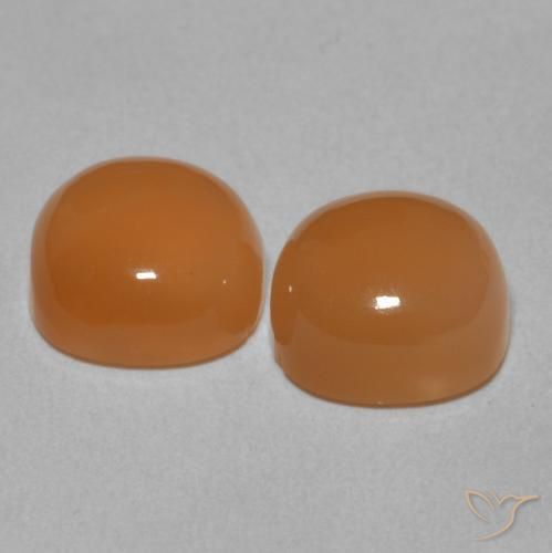 Moonstone Gemstones in 8 x 8 mm (calibrated) Size for Sale, Moonstone Stones in Reddish Orange Color