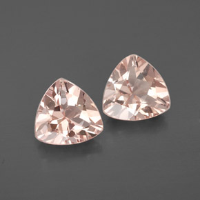 2.85 ct Pink Morganite Gemstone, Morganite Gem in Trillion Facet Shape for Sale.
