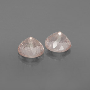 Morganite Gemstone in 5.5 mm Size for Sale, Morganite Stone in Salmon Pink Color