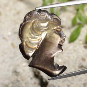 4.8ct Carved Cameo Silver Mother of Pearl for sale thumb image of 4.8ct Carved Cameo Silver Mother of Pearl (ID: 475201)