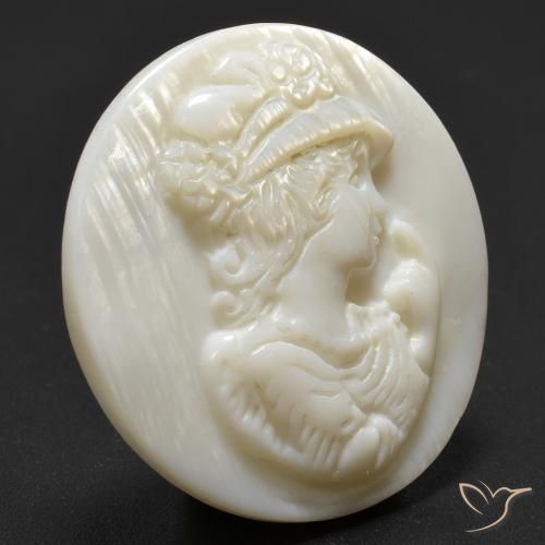 15.22 ct White Mother of Pearl Stone, Natural Mother of Pearl in Round Carved Cameo Shape for Sale