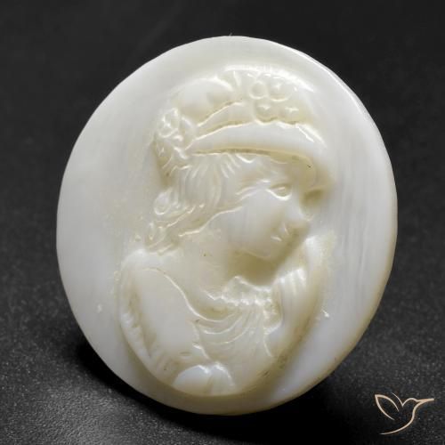 14.65 ct White Mother of Pearl Stone, Natural Mother of Pearl in Round Carved Cameo Shape for Sale