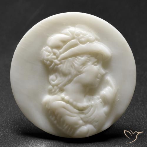 14.32 ct White Mother of Pearl Stone, Natural Mother of Pearl in Round Carved Cameo Shape for Sale