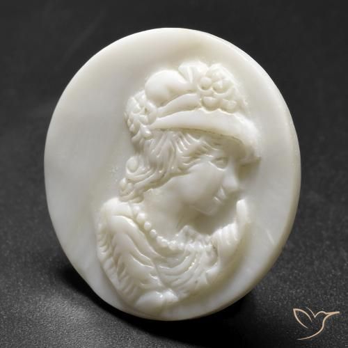 13.49 ct White Mother of Pearl Stone, Natural Mother of Pearl in Round Carved Cameo Shape for Sale