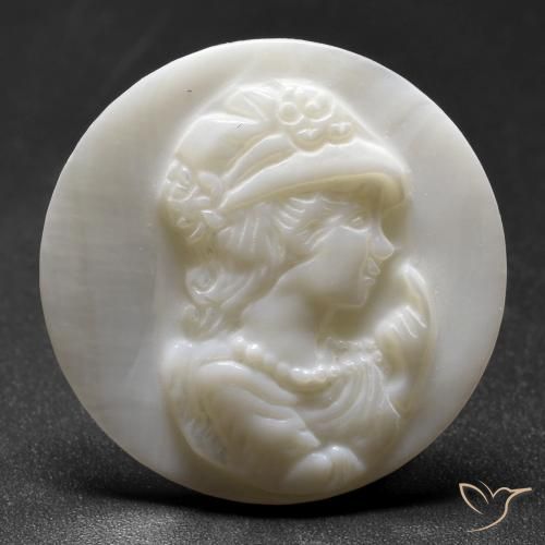 13.89 ct Carved Mother of Pearl, 25.1 mm From China, Photo A