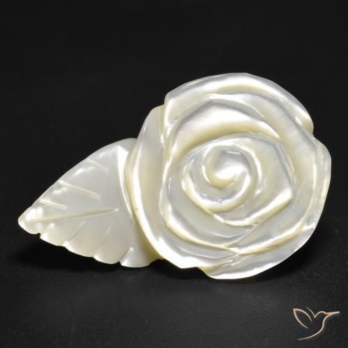 12.59 ct Carved Mother of Pearl, 24.8 x 15.9 mm From China, Photo A
