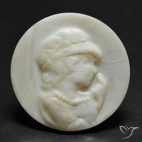 11.45 ct Carved Mother of Pearl, 25 mm From China, Photo A