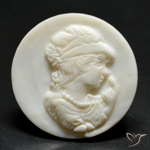 14.49 ct Carved Mother of Pearl, 25 mm From China, Photo A