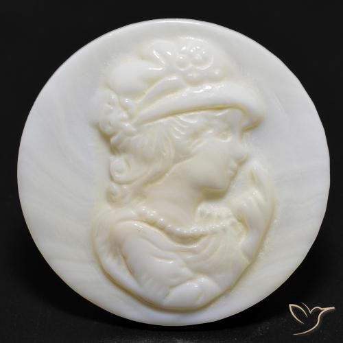 14.86 ct Carved Mother of Pearl, 25.6 mm From China, Photo A