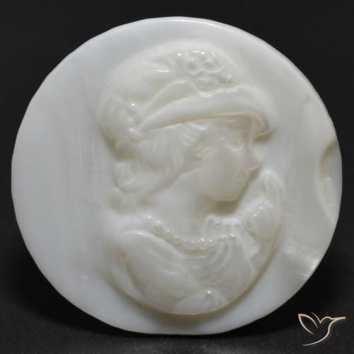 13.54 ct Carved Mother of Pearl, 25.6 mm From China, Photo A