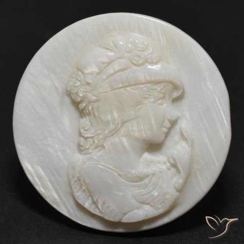 14.64 ct Carved Mother of Pearl, 24.8 mm From China, Photo A