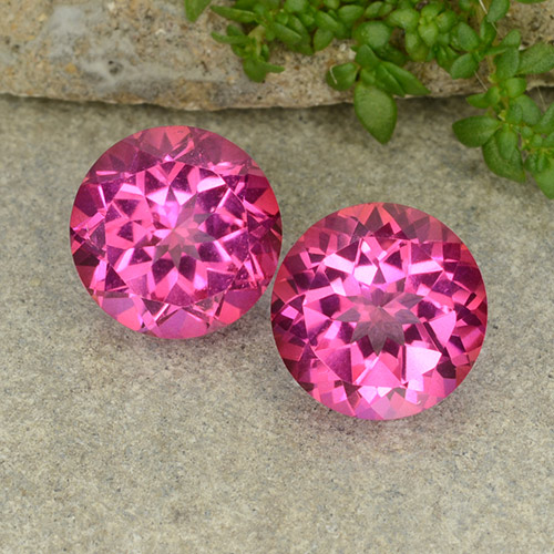 Paire assortie Topaze Mystique Rose Tour de 9,9mm, poids total de 8,76 ct (4,38 ct en moyenne pour chaque), paire Topaze Mystique assorties de pureté vvs-vs et de couleur Magenta profond, pierre gemme naturelle Recouvert, dureté Mohs de 8 convient aux bijoux de tous les jours, pierre de sagesse, Photo A