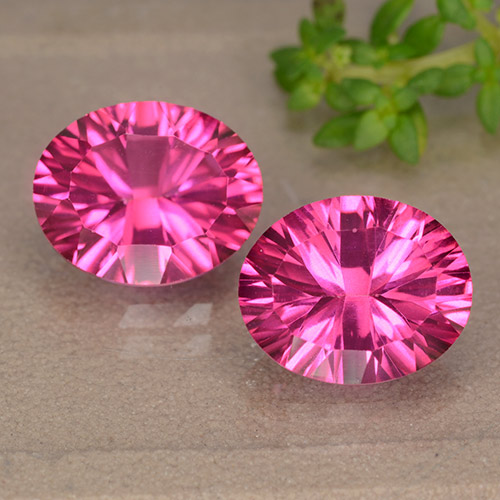 2 pezzi Topazio mistico taglio ovale abbinati di dimensioni 10,1 x 8,2mm, peso 6,44 ct totali / media. 3,22 ct ciascuno, Rosa hot in purezza VS, pietra preziosa naturale , durezza Mohs 8 - 8 adatto per gioielli da indossare ogni giorno, Photo A