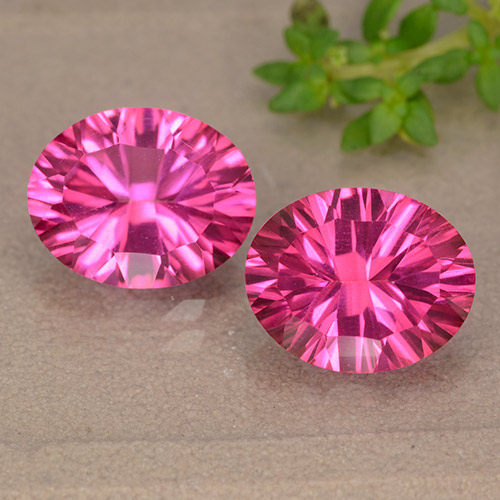Par de Topacio Místico Ovalada a juego de 10,1 x 8mm - Peso 5,92 ct en total / promedio. 2,96 ct cada uno, color Rosado intenso en claridad VS, piedra preciosa natural , dureza de Mohs 8 - 8 Adecuado para joyas de uso diario, Photo A