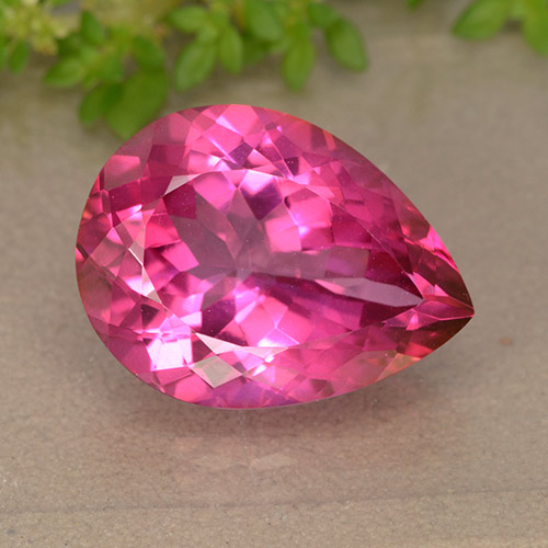 Topaze Mystique Rose Poire 15,9 x 12mm du Brésil, poids de 9,57 ct, pierre gemme naturelle Recouvert de pureté VS, 1 pièce Topaze Mystique pear facet, couleur : Magenta profond, dureté de Mohs de 8 convient aux bijoux de tous les jours, pierre de sagesse, Photo A