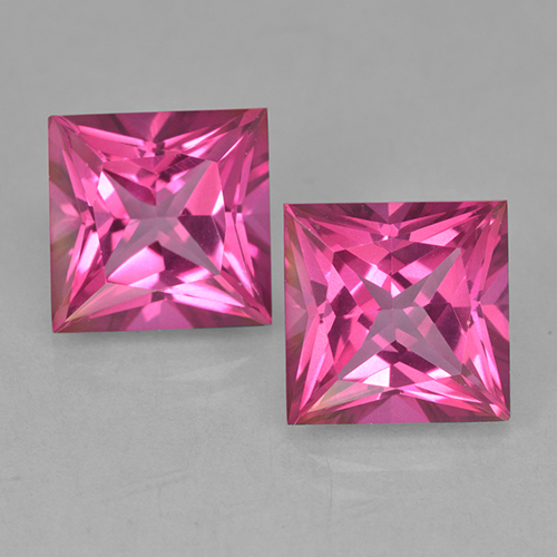 Par de Topacio Místico Cuadrada a juego de 10,1 x 10mm - Peso 12,6 ct en total / promedio. 6,3 ct cada uno, color Rosado oscuro medio en claridad vvs-vs, piedra preciosa natural , dureza de Mohs 8 - 8 Adecuado para joyas de uso diario, Photo A