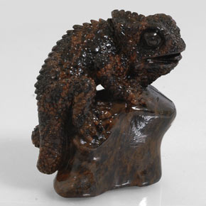 168.60 ct Brown Obsidian Gemstone, Obsidian Gem in Carved Iguana Shape for Sale.