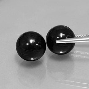 Onyx Gemstone in 10.5 mm Size for Sale, Onyx Stone in Black Color