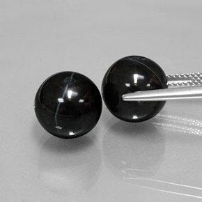 Onyx Gemstone in 10.4 mm Size for Sale, Onyx Stone in Black Color