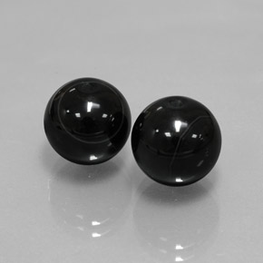 14.55 ct Black Onyx Stone, Natural Onyx in Drilled Sphere Shape for Sale