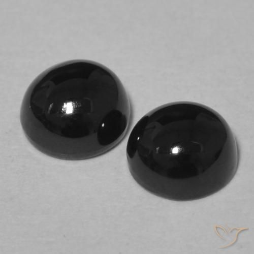 Onyx Gemstones in 5.5 mm (calibrated) Size for Sale, Onyx Stones in Black Color